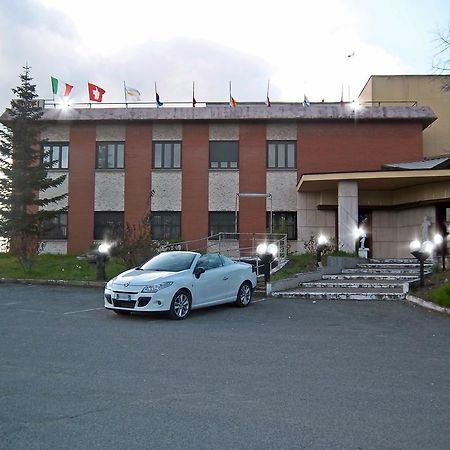 Hotel Cascata Pozzolo Formigaro Exterior photo