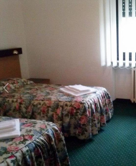 Hotel Cascata Pozzolo Formigaro Room photo